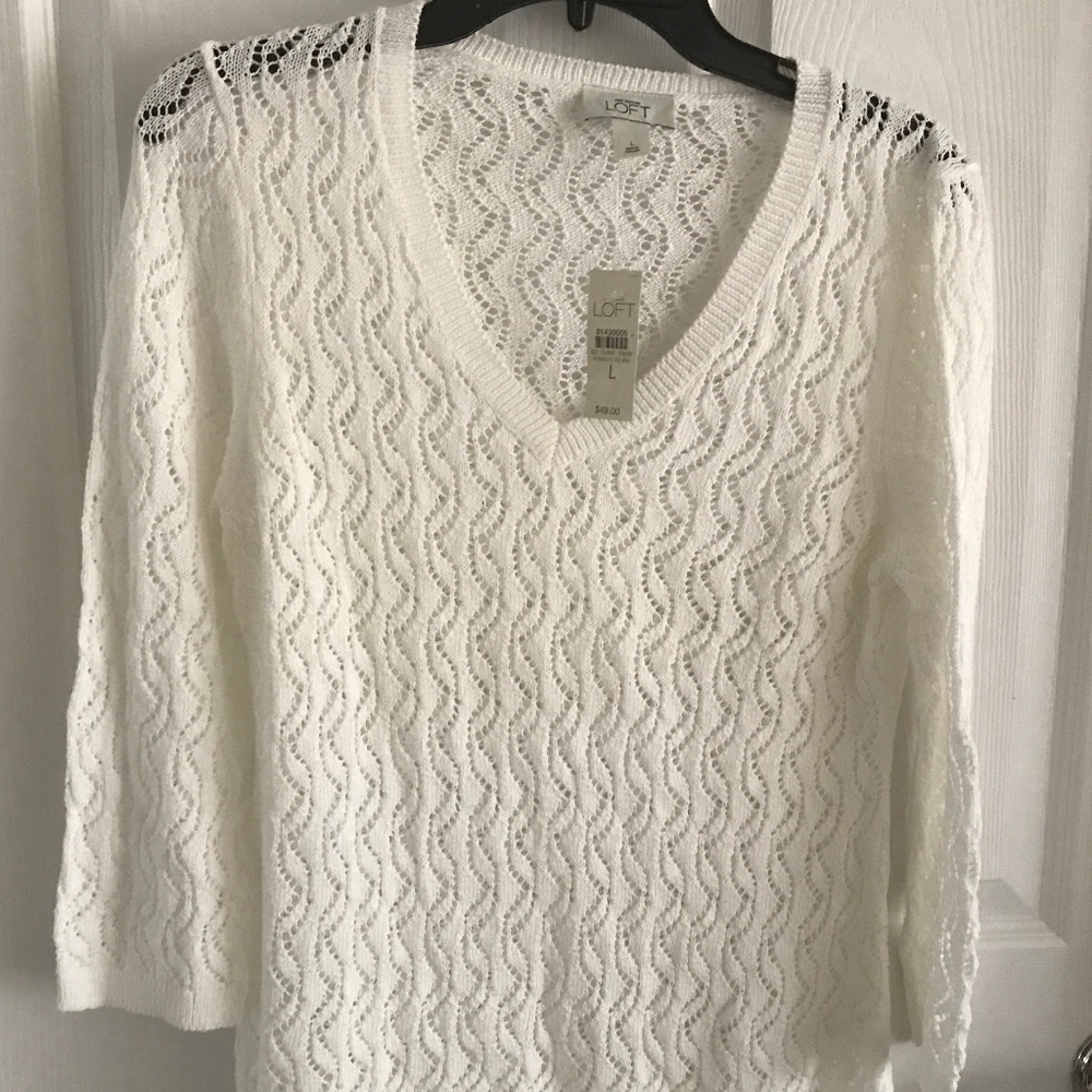 ANN TAYLOR LOFT COTTON BLEND LACEY V/N SWEATER
